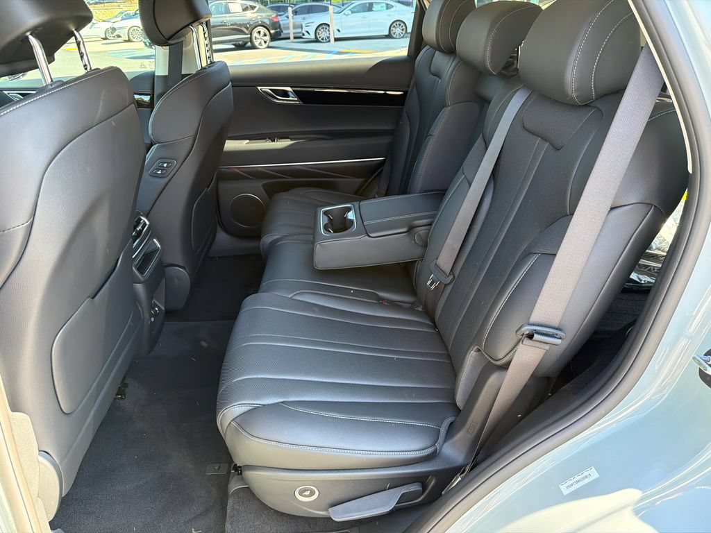 New 2027 Genesis GV80 2.5T AWD/4WD image 23