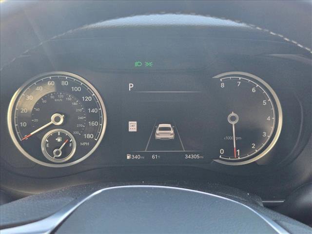 Used 2025 Genesis G70 2.5T image 13