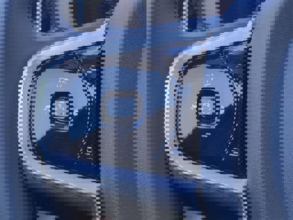 New 2026 Volvo XC60 B5 Plus w/ Protection Package Premier image 24