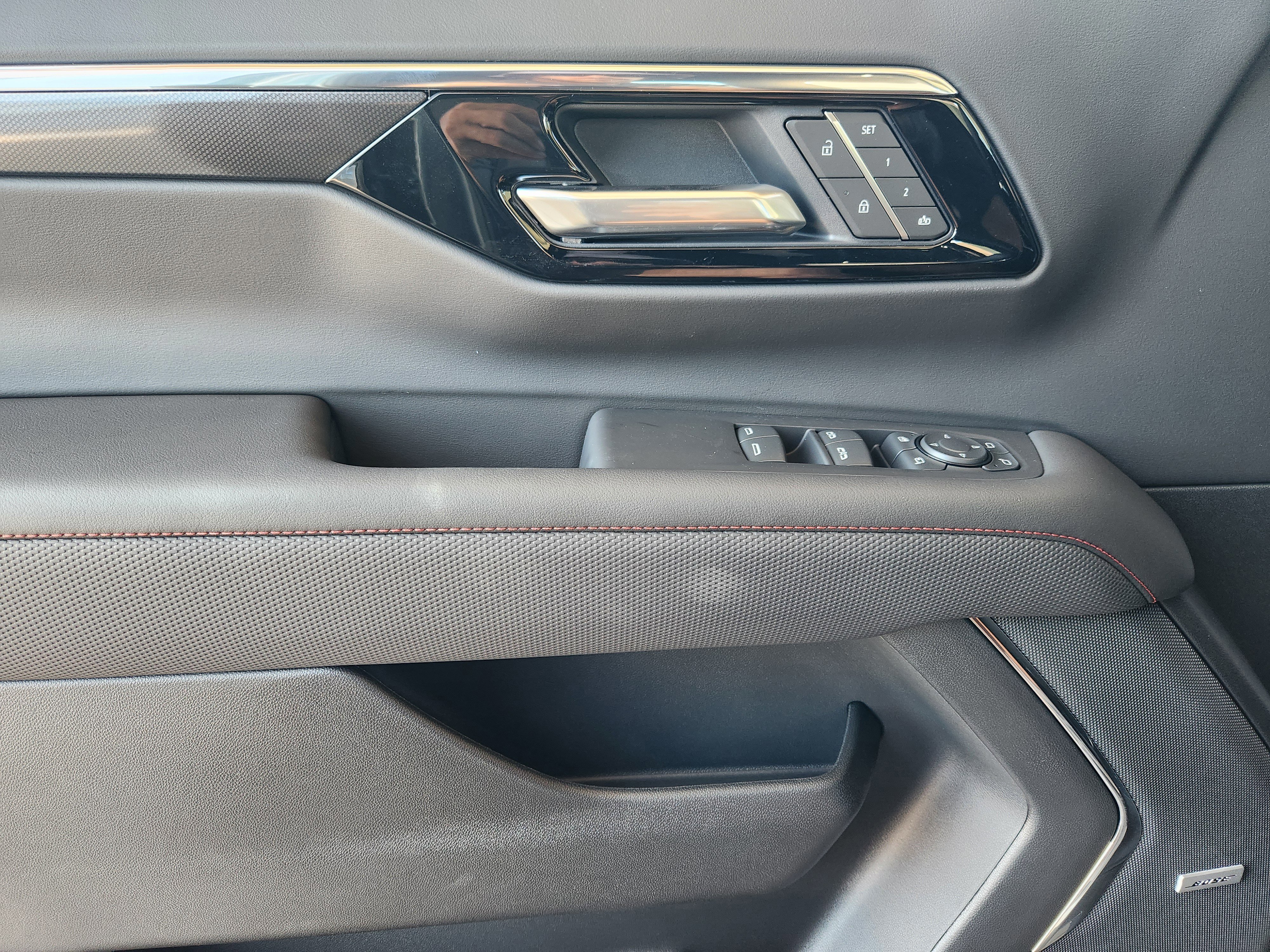 New 2026 Chevrolet Suburban RST w/ RST Capability Package image 18