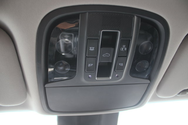 Used 2019 Kia Sorento EX w/ EX Touring Package AWD/4WD image 13