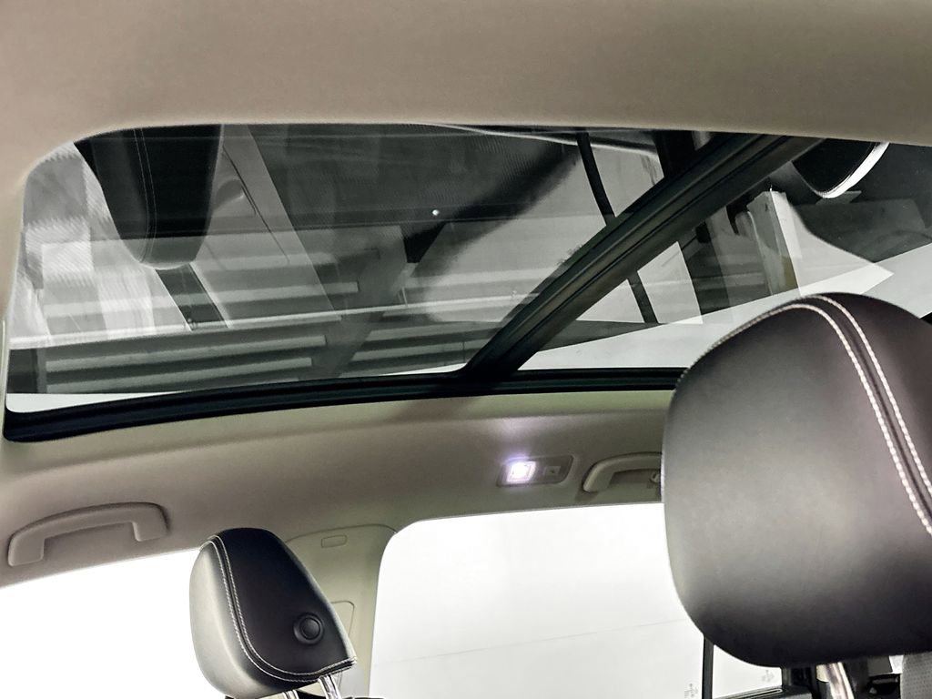 Used 2023 Volkswagen Atlas SEL Premium image 19