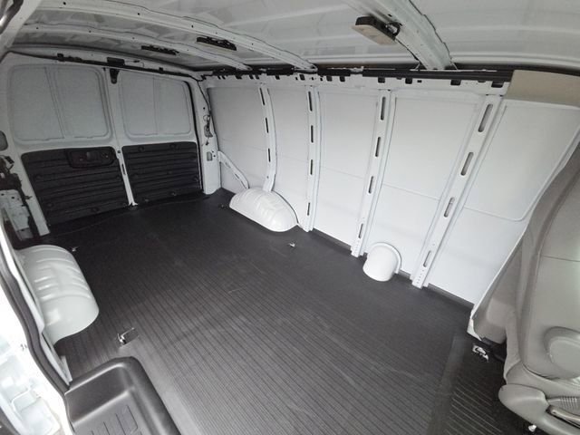 New 2026 GMC Savana 2500 w/ Driver Convenience Package RWD image 24
