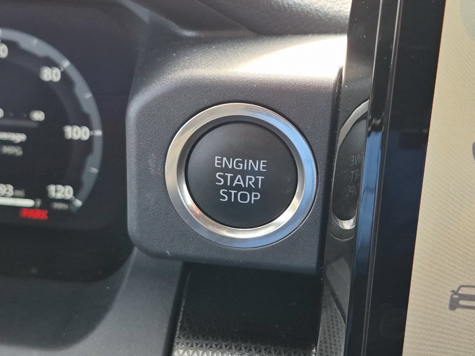 Certified 2025 Toyota 4Runner Limited AWD/4WD image 22