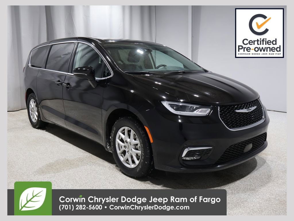 Certified 2024 Chrysler Pacifica Touring-L image 1