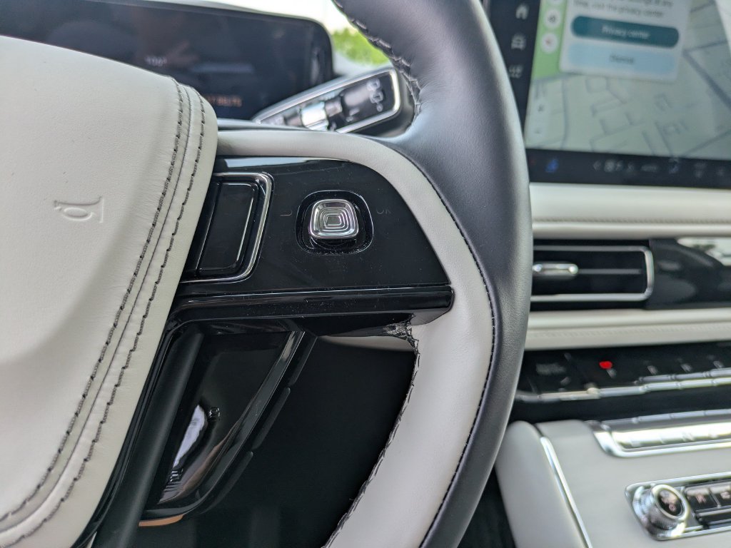 New 2026 Lincoln Aviator Reserve w/ Luxury Package RWD image 30