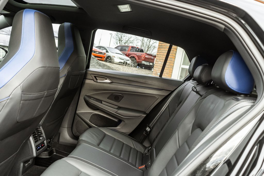 Used 2024 Volkswagen Golf R image 27