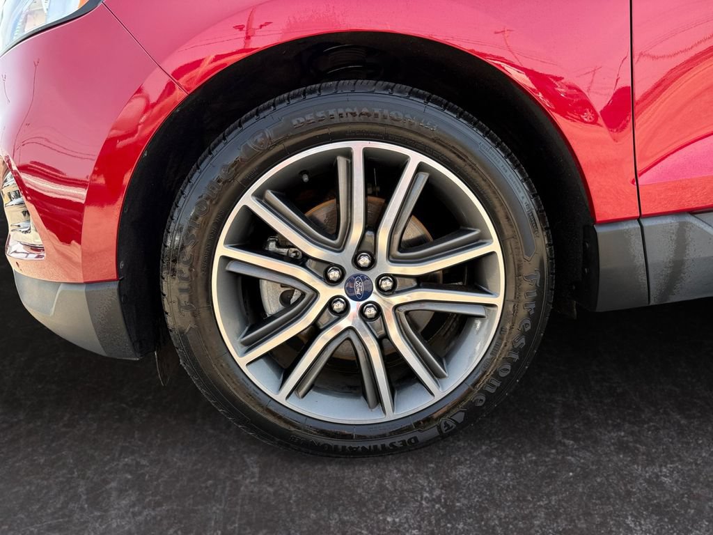 Used 2020 Ford Edge Titanium AWD/4WD image 9