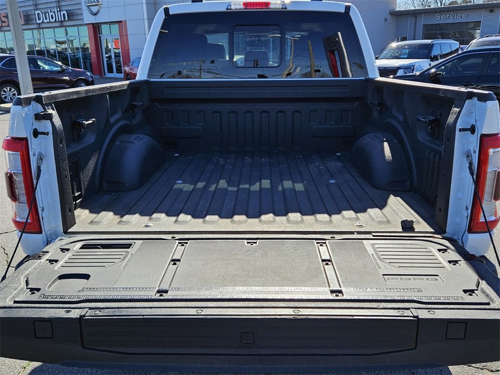 Used 2023 Ford F150 Lariat w/ Trailer Tow Package image 9