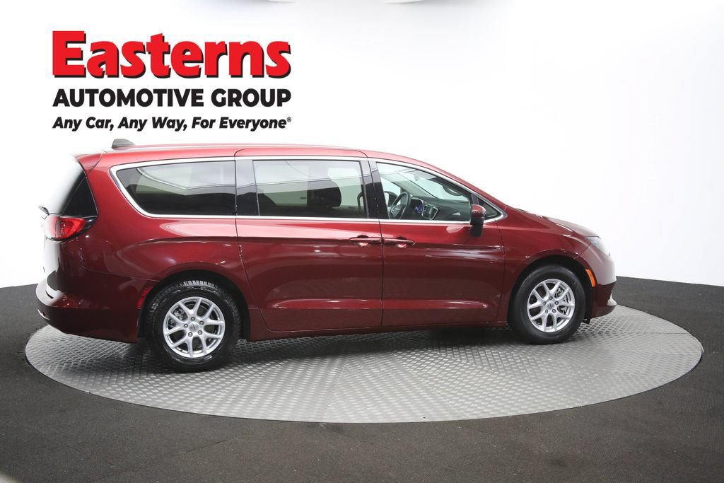Used 2023 Chrysler Voyager LX FWD image 43