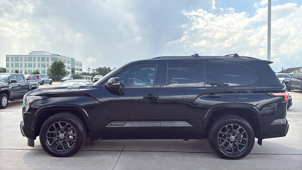 Used 2024 Toyota Sequoia Platinum AWD/4WD image 2