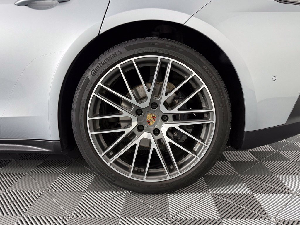 Certified 2024 Porsche Panamera 4 AWD/4WD image 15