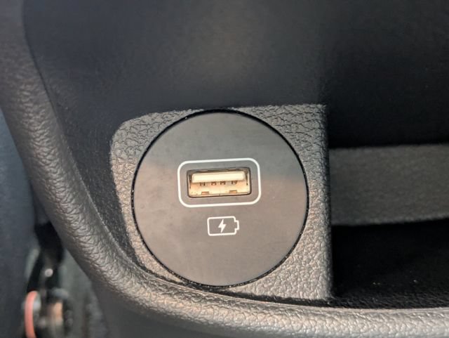 Used 2023 Hyundai Kona Limited FWD image 17
