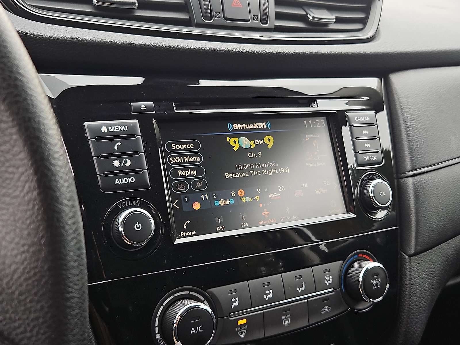 Certified 2019 Nissan Rogue S image 16