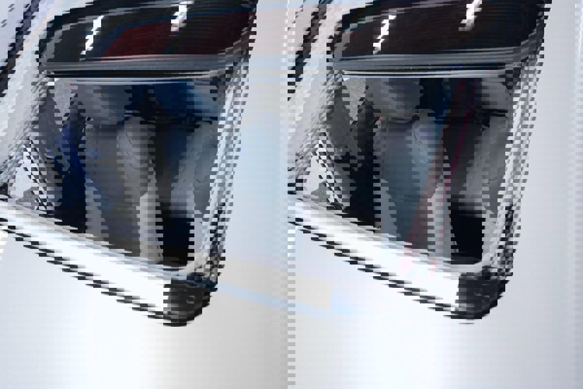 Used 2022 Toyota RAV4 XLE Premium image 14