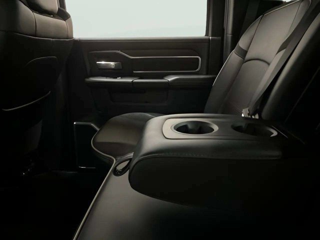 Used 2025 RAM 2500 Laramie AWD/4WD image 31