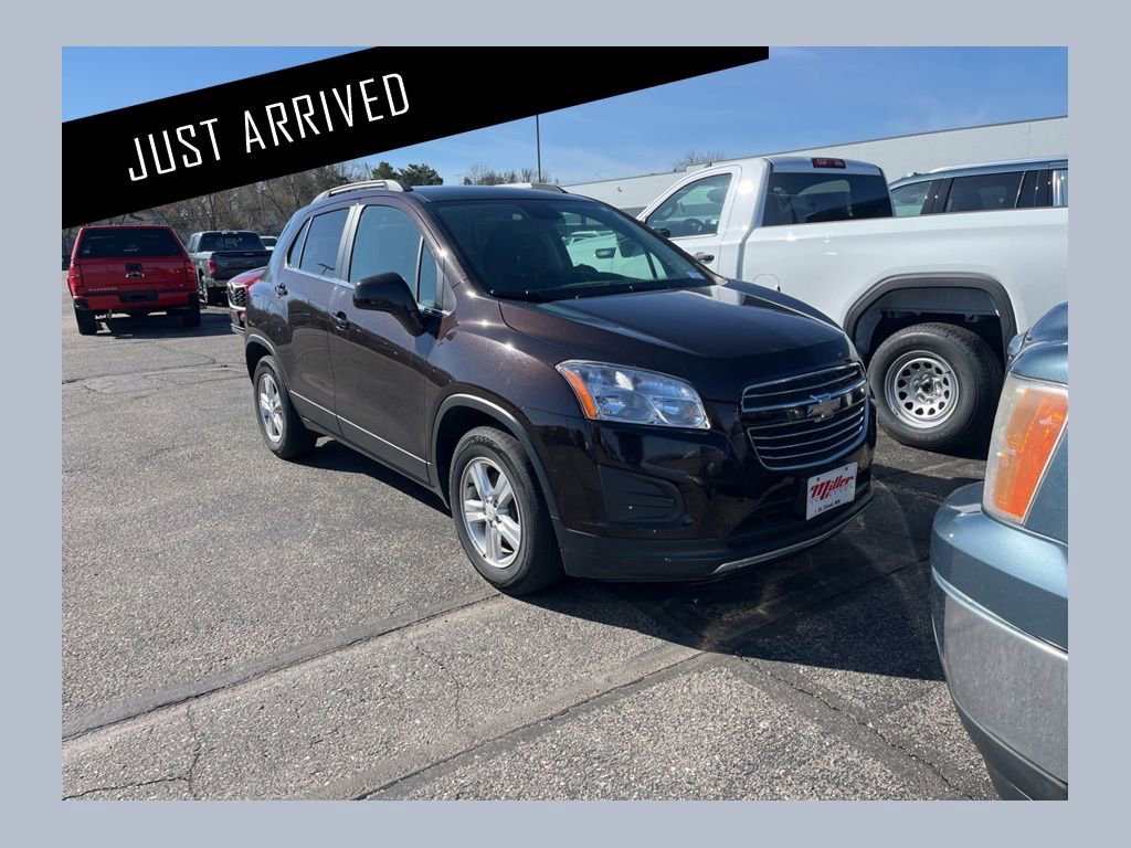 Used 2015 Chevrolet Trax LT w/ LPO, Cargo Package FWD image 1