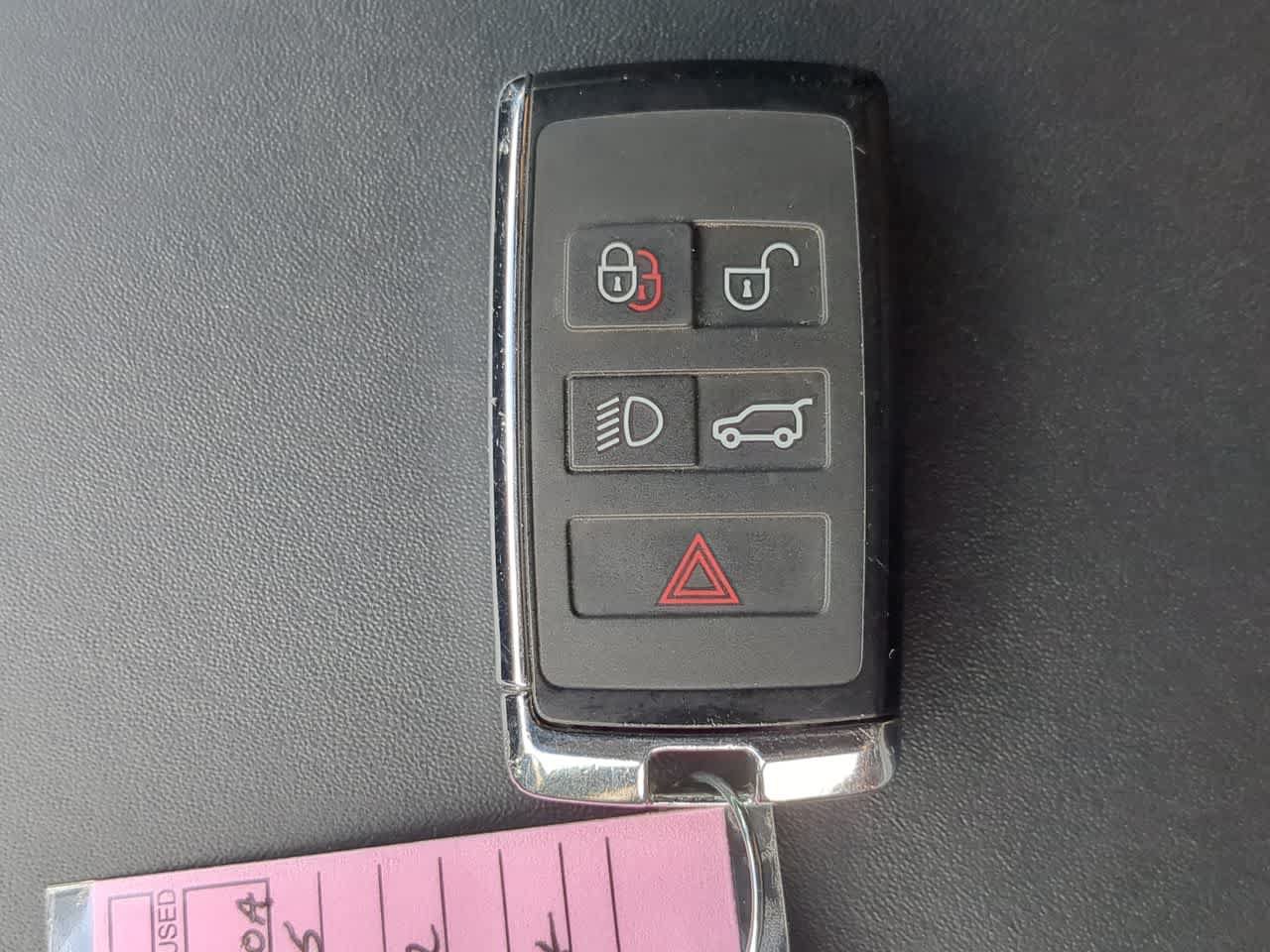 Certified 2025 Land Rover Range Rover SE AWD/4WD image 36