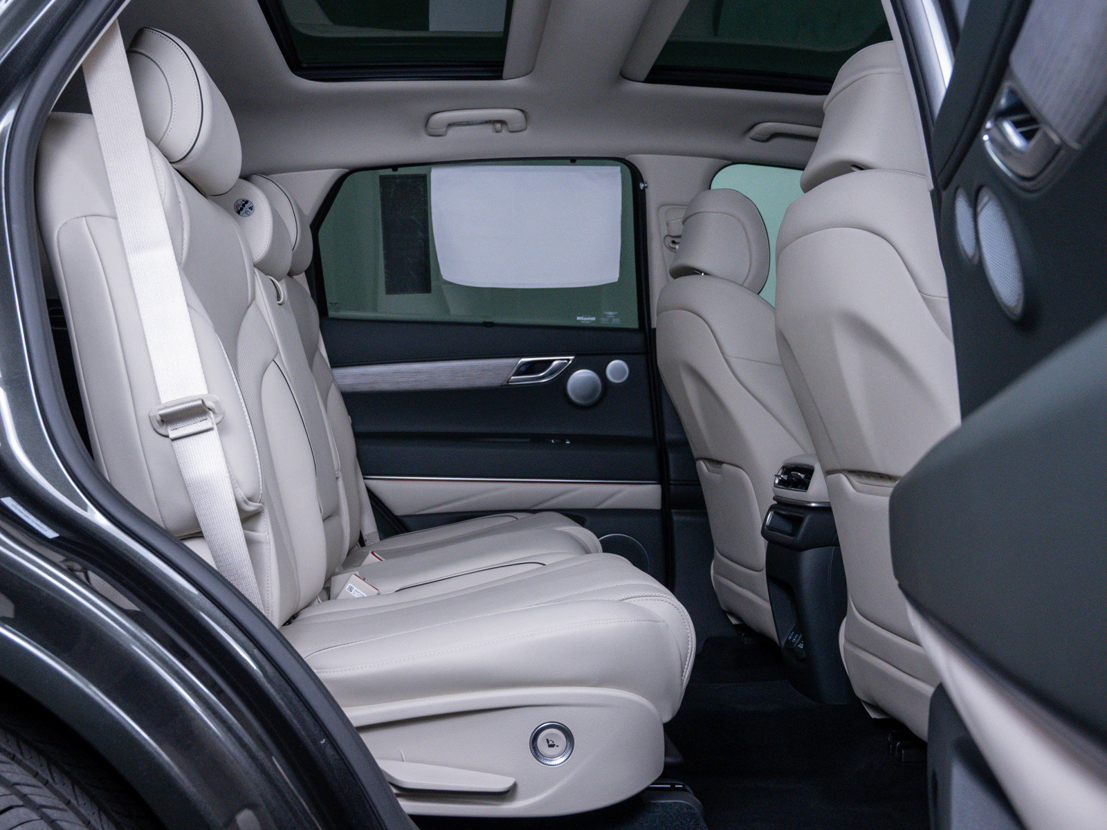 New 2026 Genesis GV80 2.5T Advanced image 13