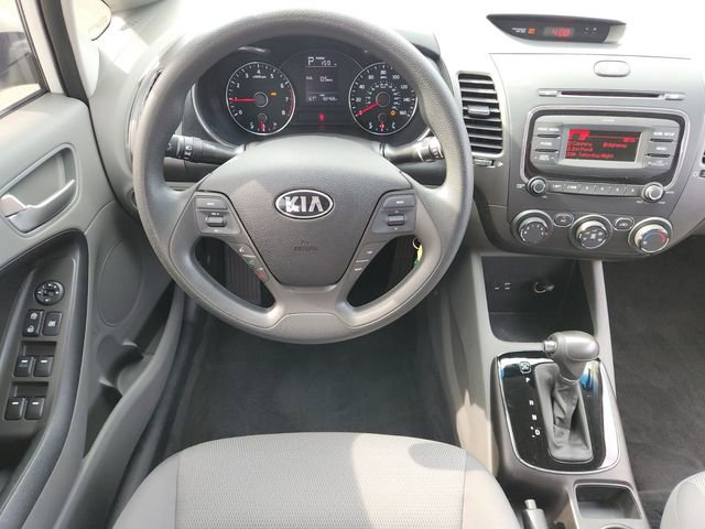 Used 2017 Kia Forte LX image 14