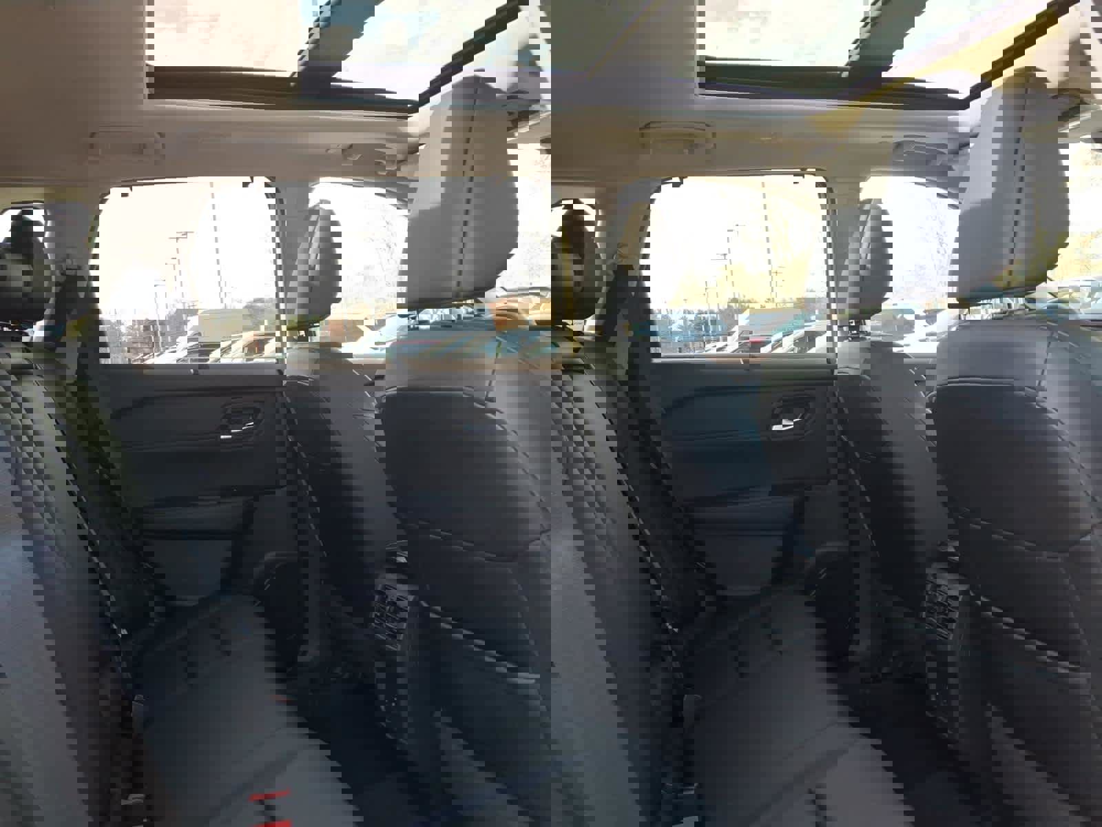 Used 2023 Nissan Rogue SV w/ SV Premium B Package image 23