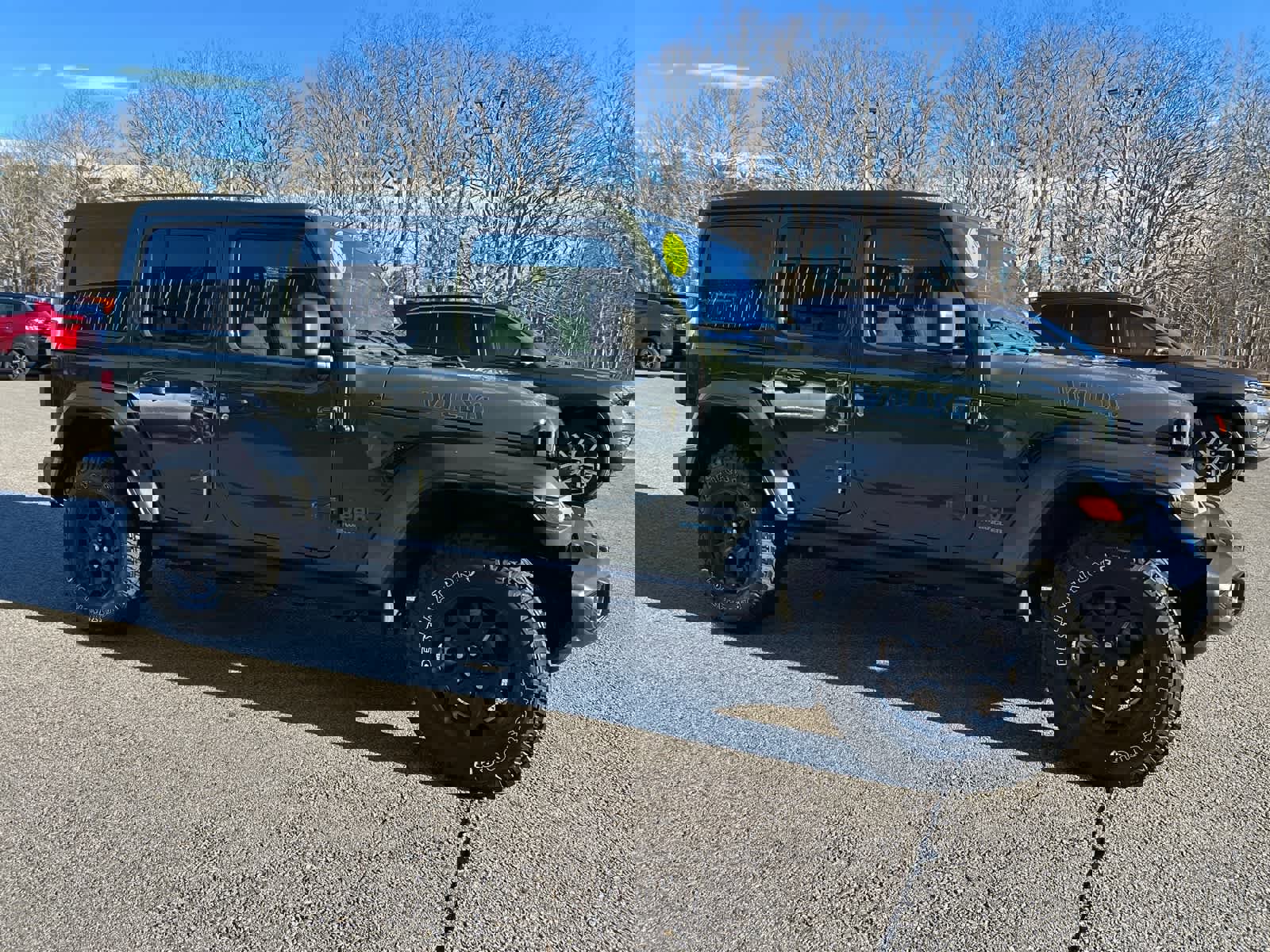 Used 2023 Jeep Wrangler Unlimited w/ Sun & Screen Package image 5