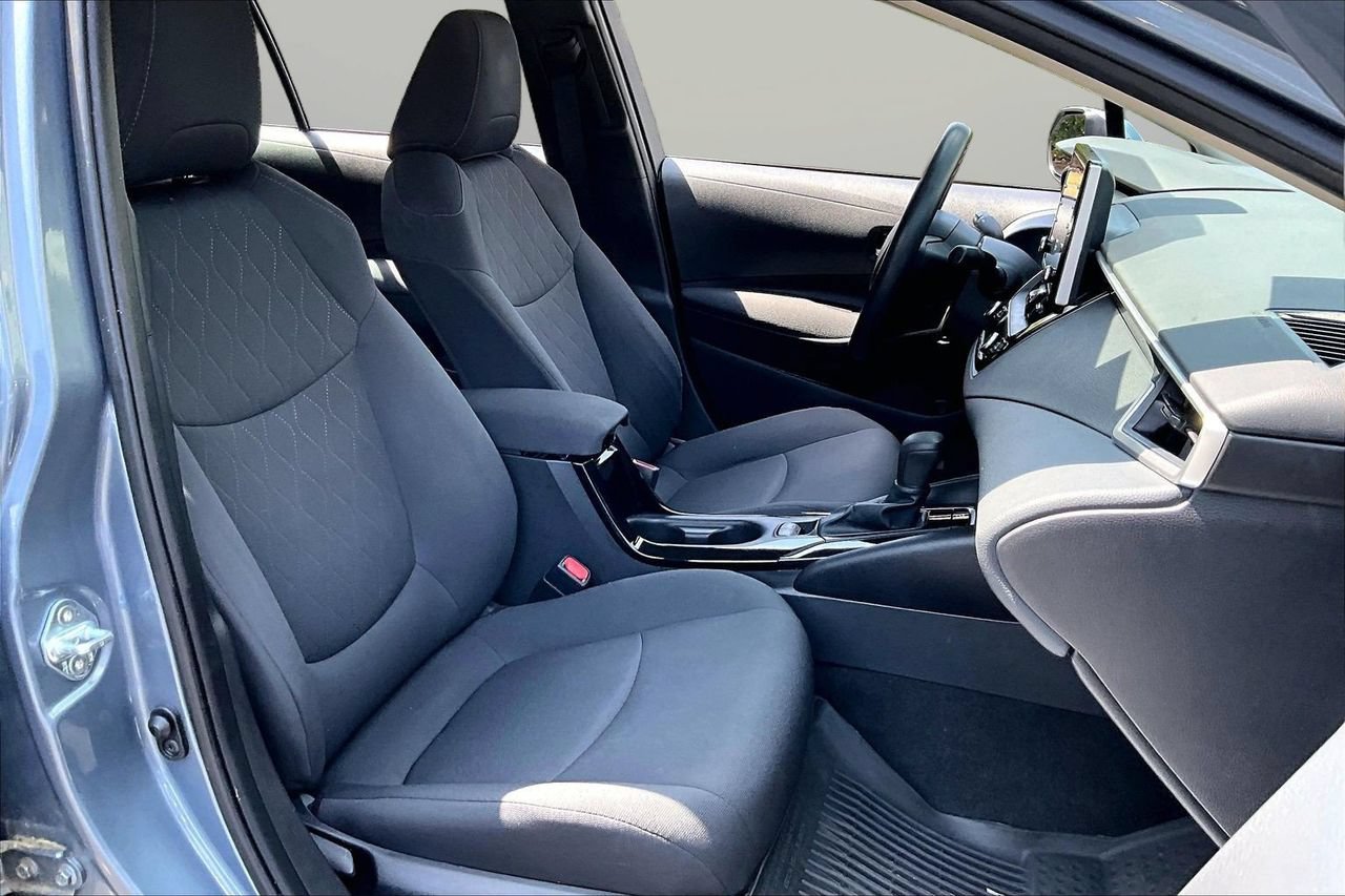 Used 2021 Toyota Corolla LE w/ LE Convenience Package FWD image 22