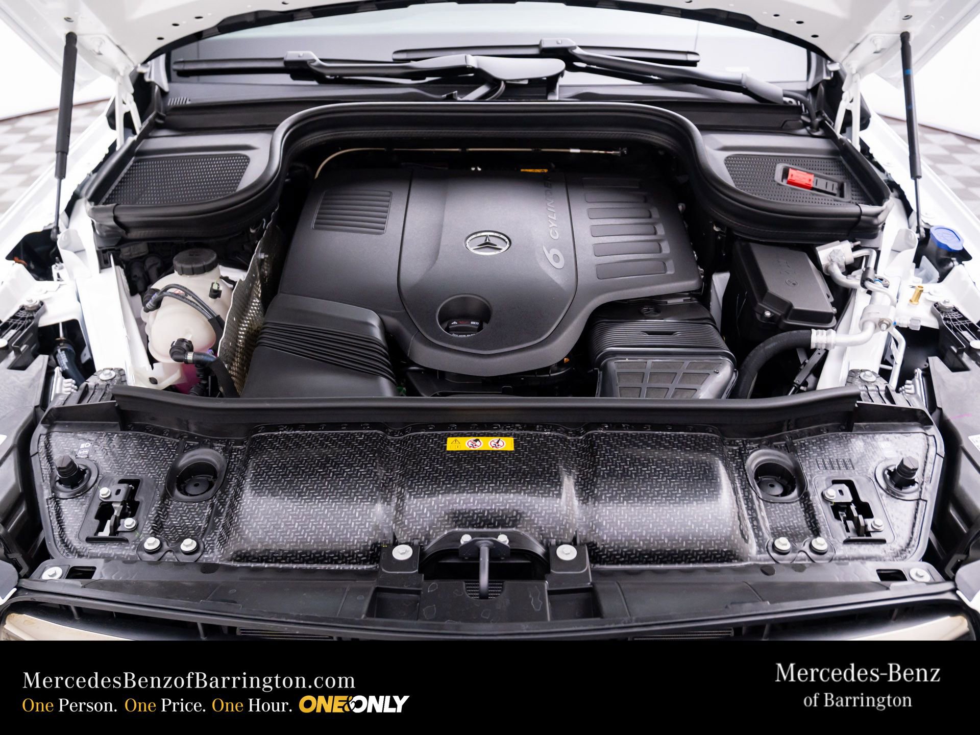 New 2026 Mercedes-Benz GLS 450 4MATIC image 32