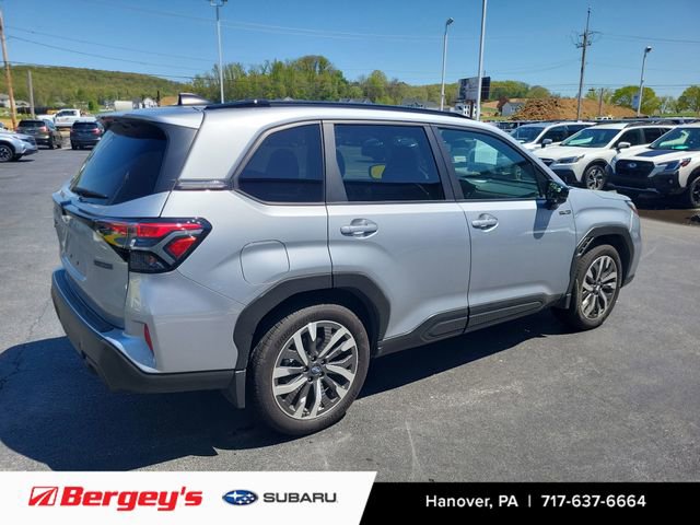 Used 2025 Subaru Forester Touring w/ Touring Package AWD/4WD image 4