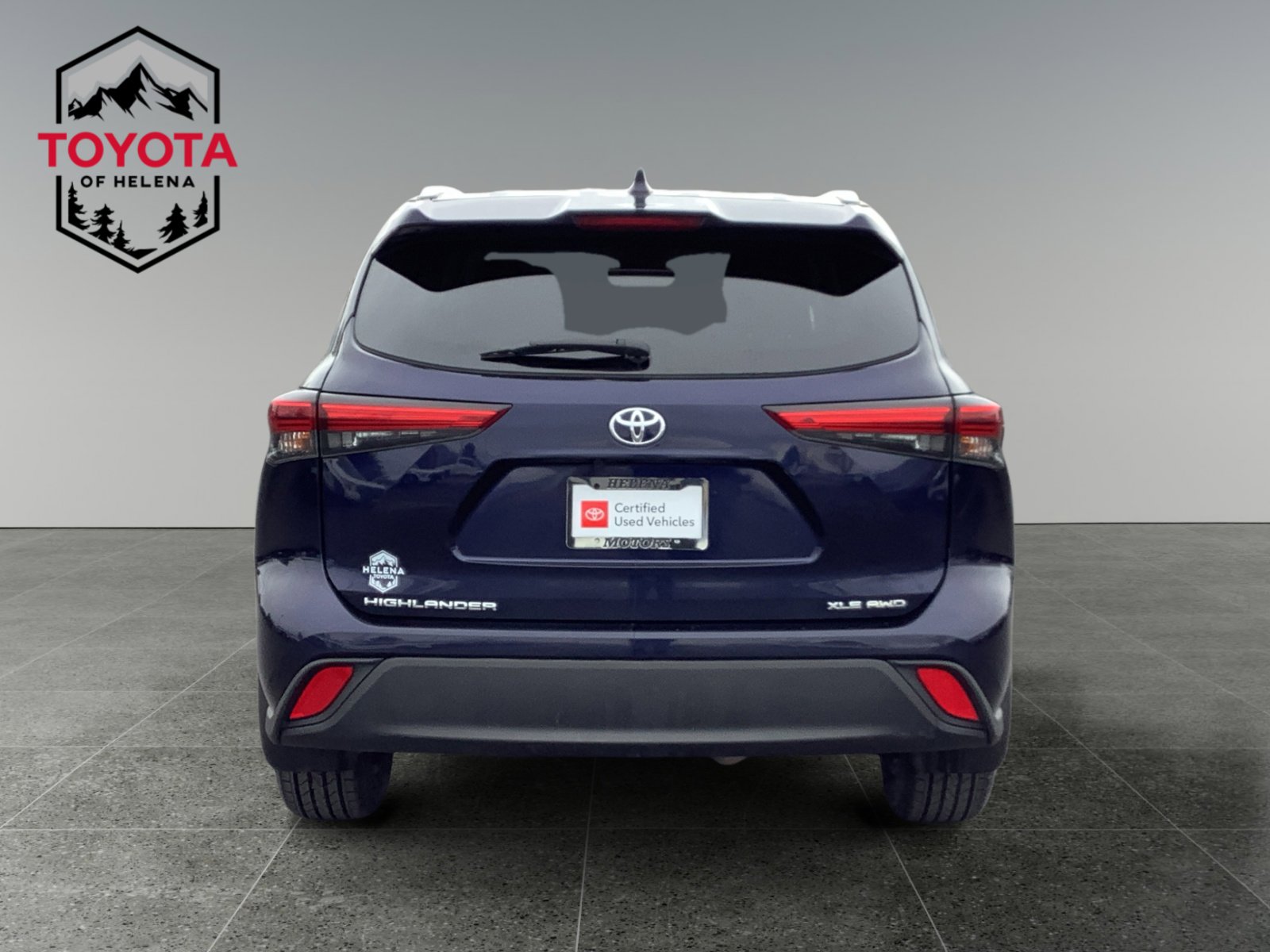 Used 2023 Toyota Highlander XLE image 4