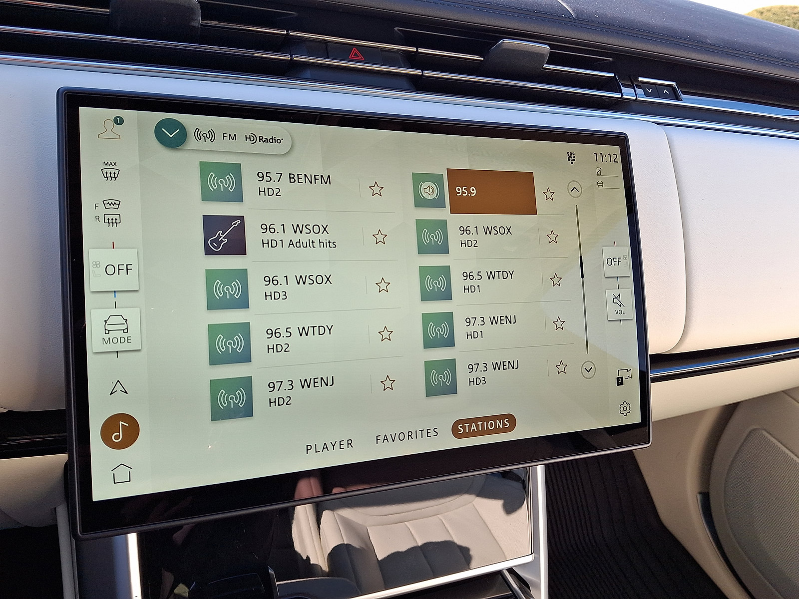New 2026 Land Rover Range Rover SE image 8