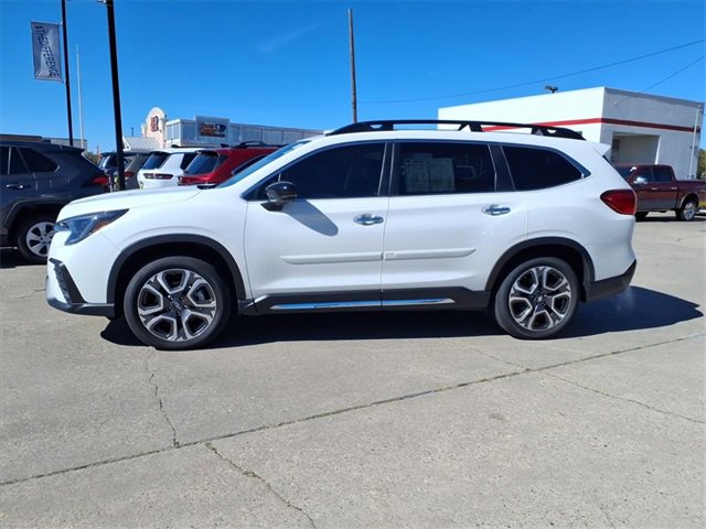 Used 2024 Subaru Ascent Touring image 2