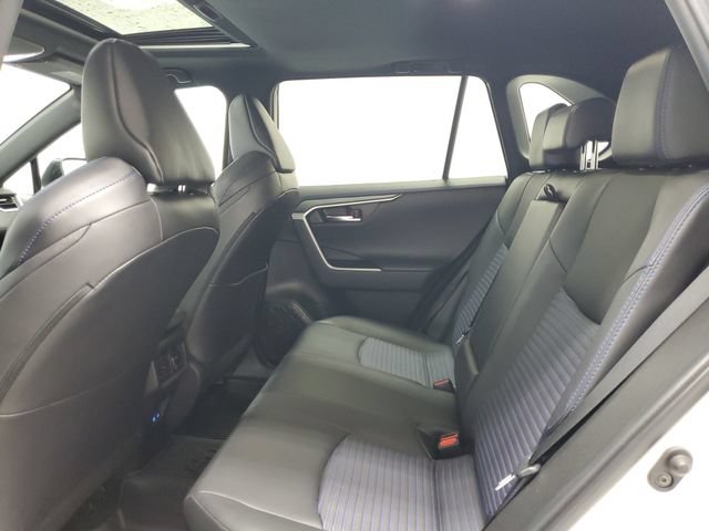 Used 2022 Toyota RAV4 XSE AWD/4WD image 28