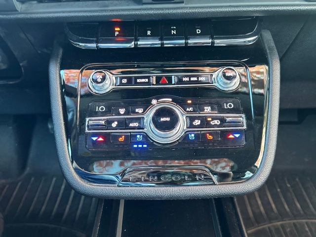 Used 2020 Lincoln Corsair Reserve w/ Elements Package image 27