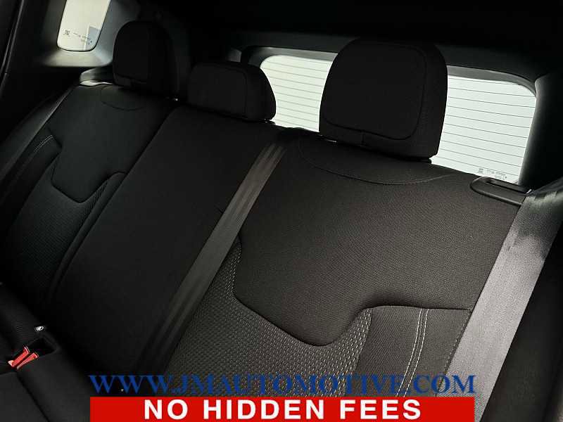 Used 2022 Jeep Renegade Altitude image 15