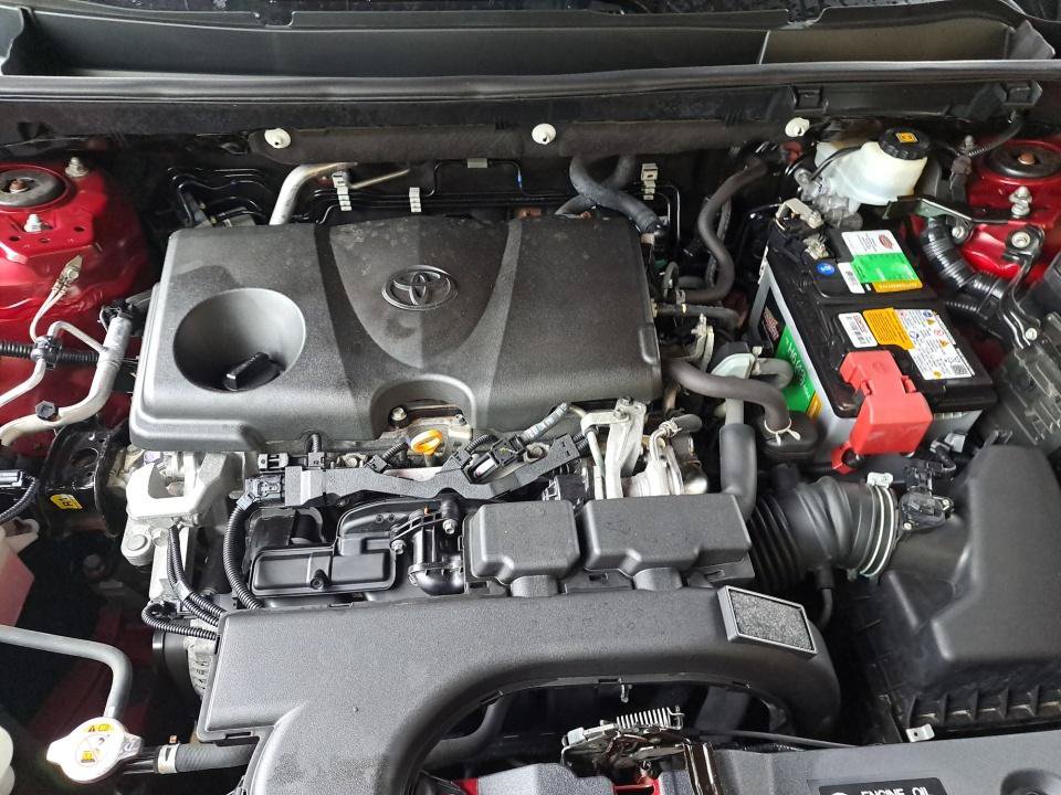 Used 2019 Toyota RAV4 LE w/ All Weather Liner Package AWD/4WD image 28