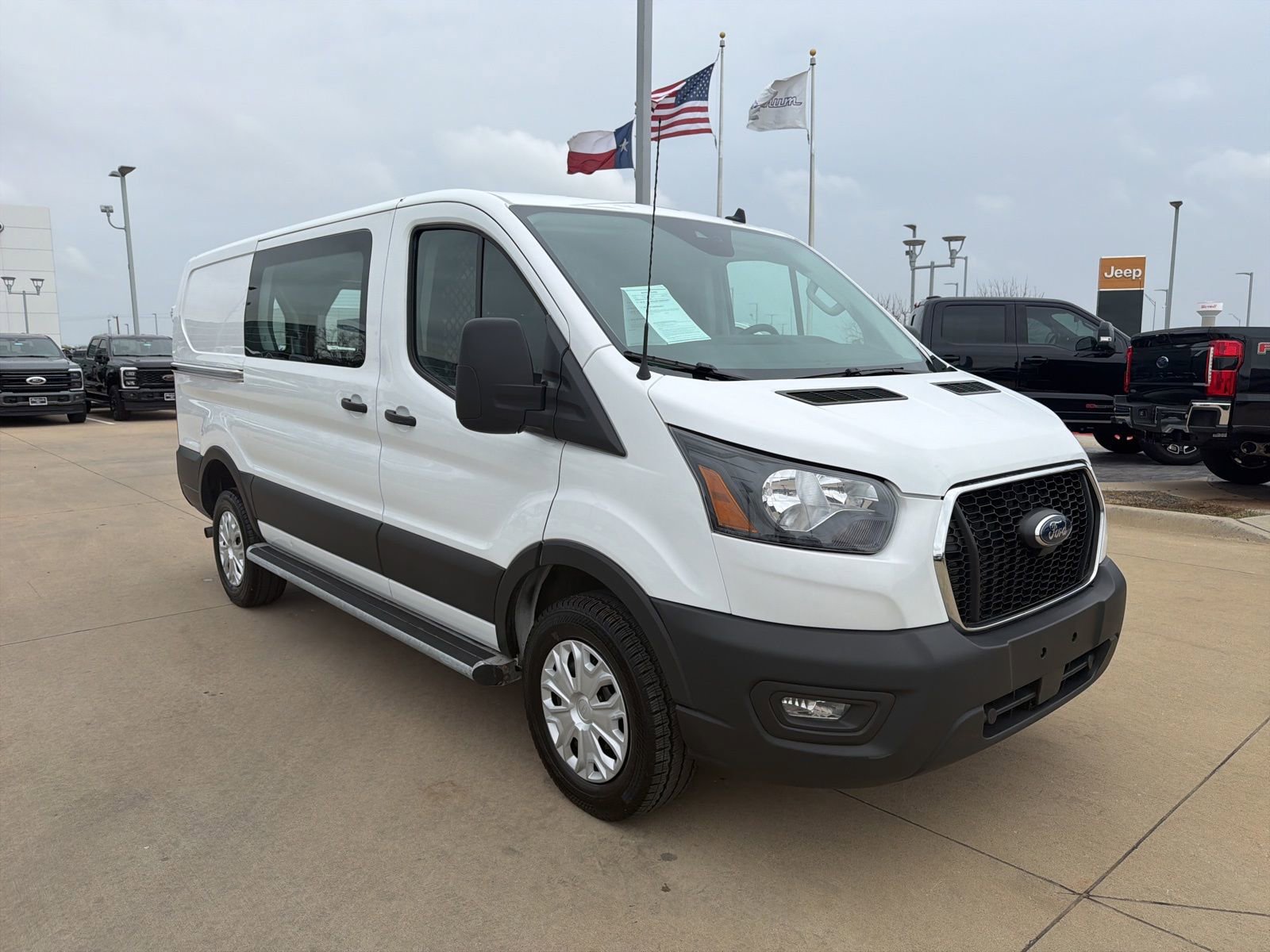 Used 2024 Ford Transit 250 Low Roof w/ Exterior Upgrade Package image 8
