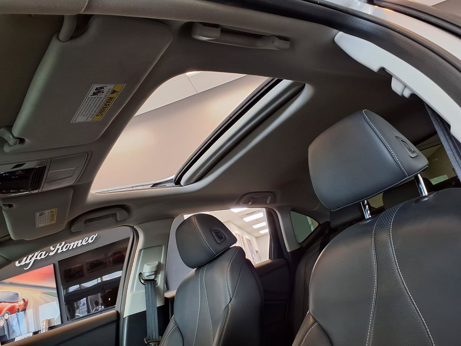 Used 2022 Acura TLX w/ Technology Package FWD image 21
