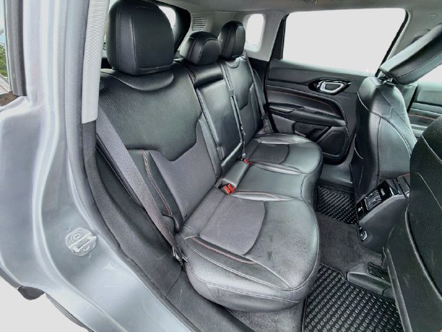 Used 2022 Jeep Compass Trailhawk w/ Trailhawk Convenience Group AWD/4WD image 27