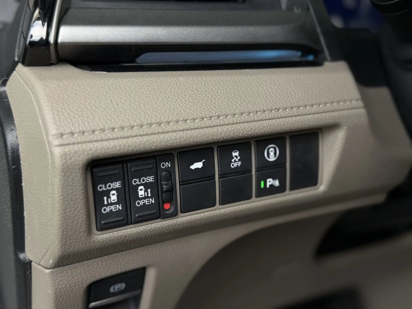 Used 2023 Honda Odyssey Touring image 28