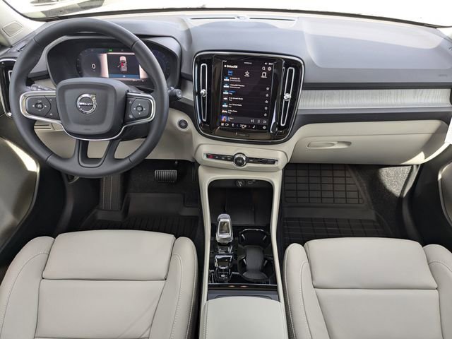 New 2025 Volvo XC40 B5 Plus w/ Protection Package Premier image 19