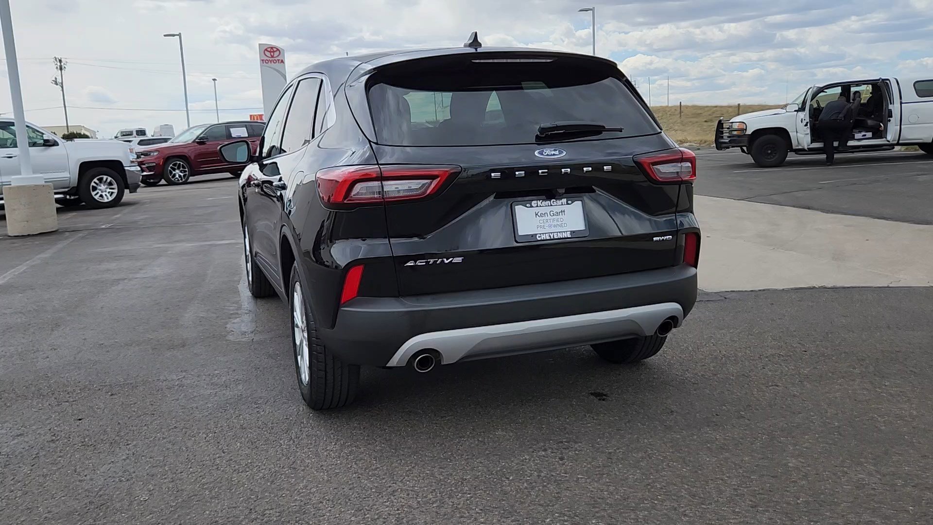 Used 2024 Ford Escape Active image 2