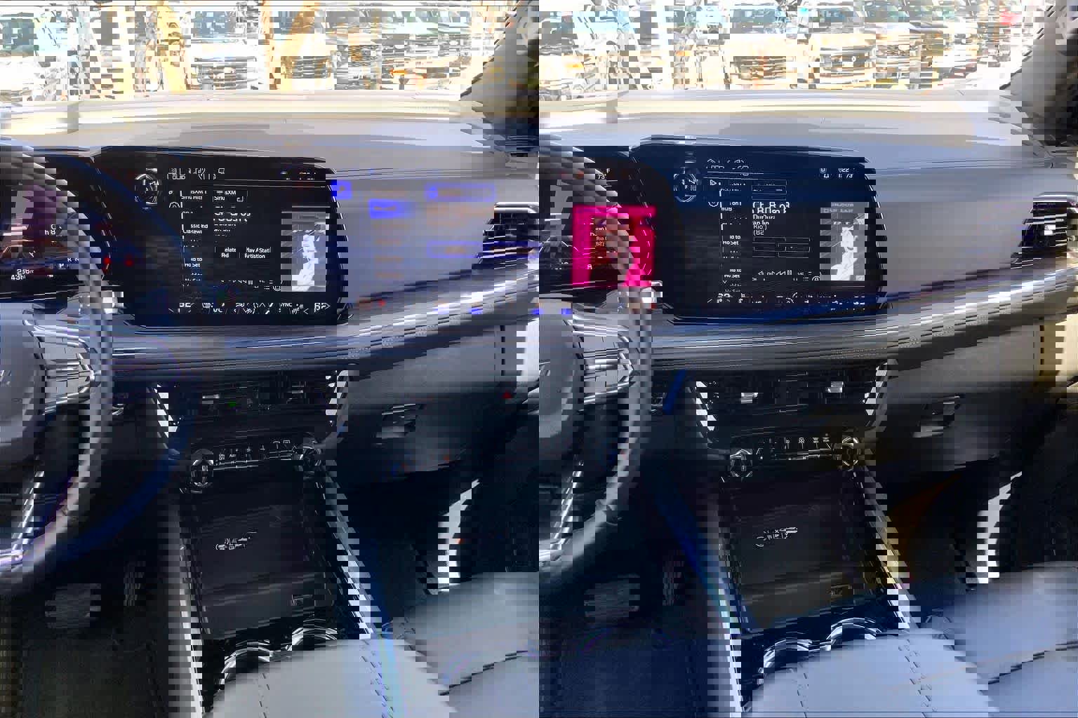 Used 2025 Chevrolet Tahoe Z71 image 7