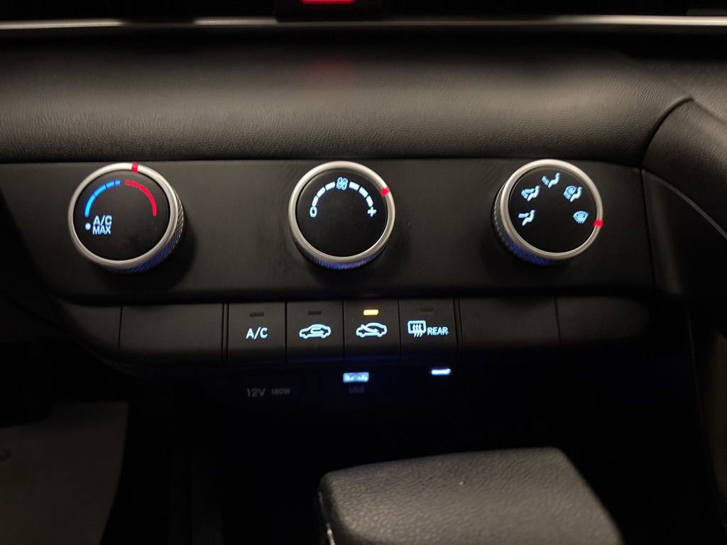 Certified 2026 Hyundai Elantra SE image 20