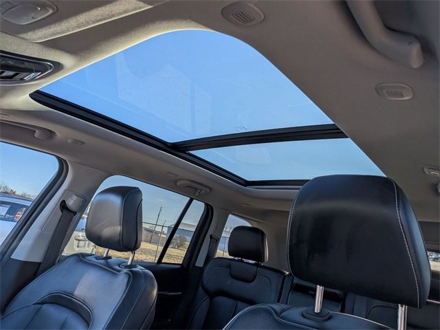 Used 2022 Jeep Grand Cherokee Limited 4xe image 14