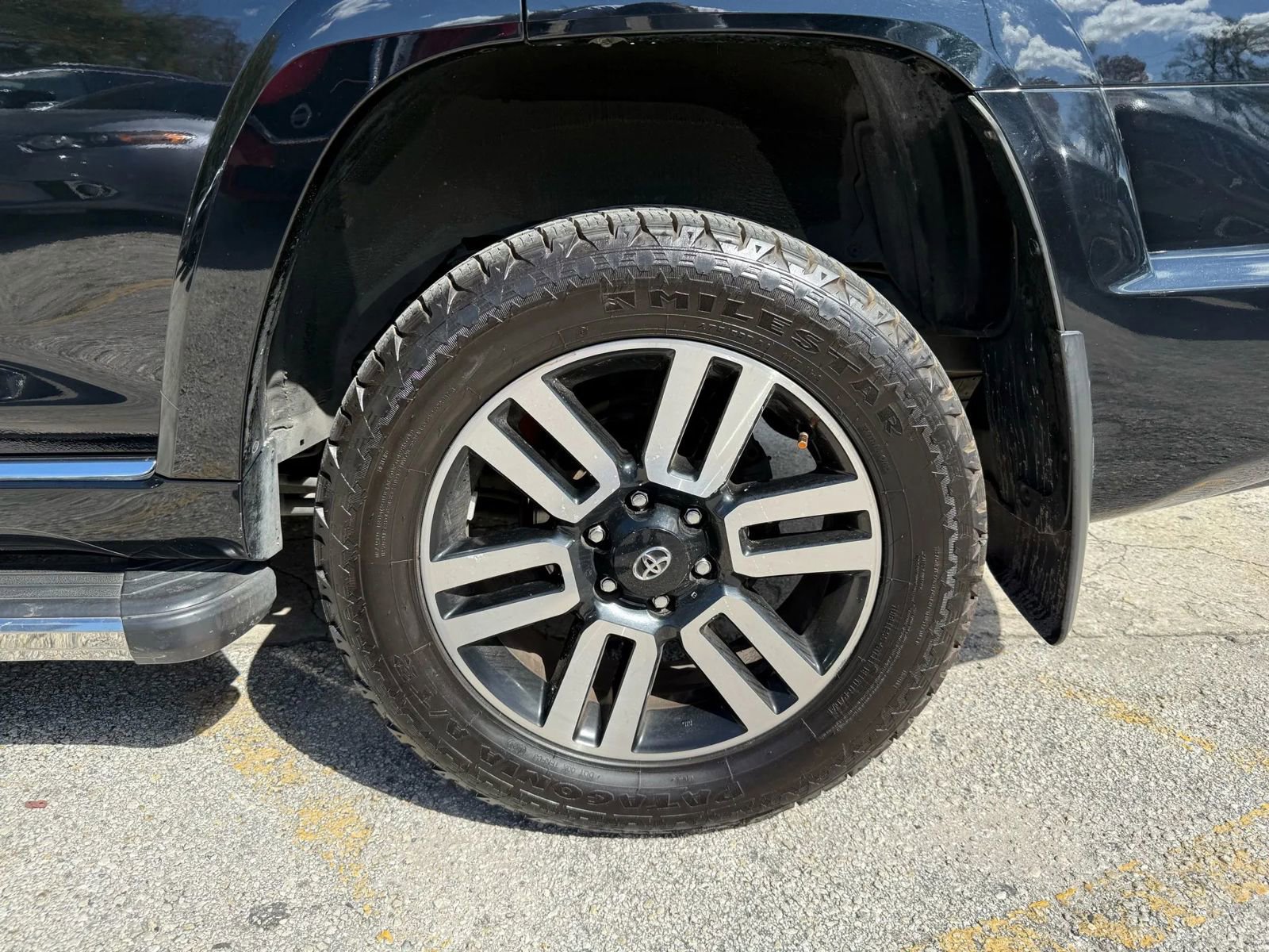 Used 2018 Toyota 4Runner Limited AWD/4WD image 21