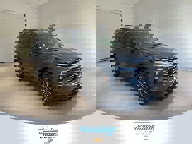 New 2026 Chevrolet Traverse LT w/ Driver Confidence Package image 1