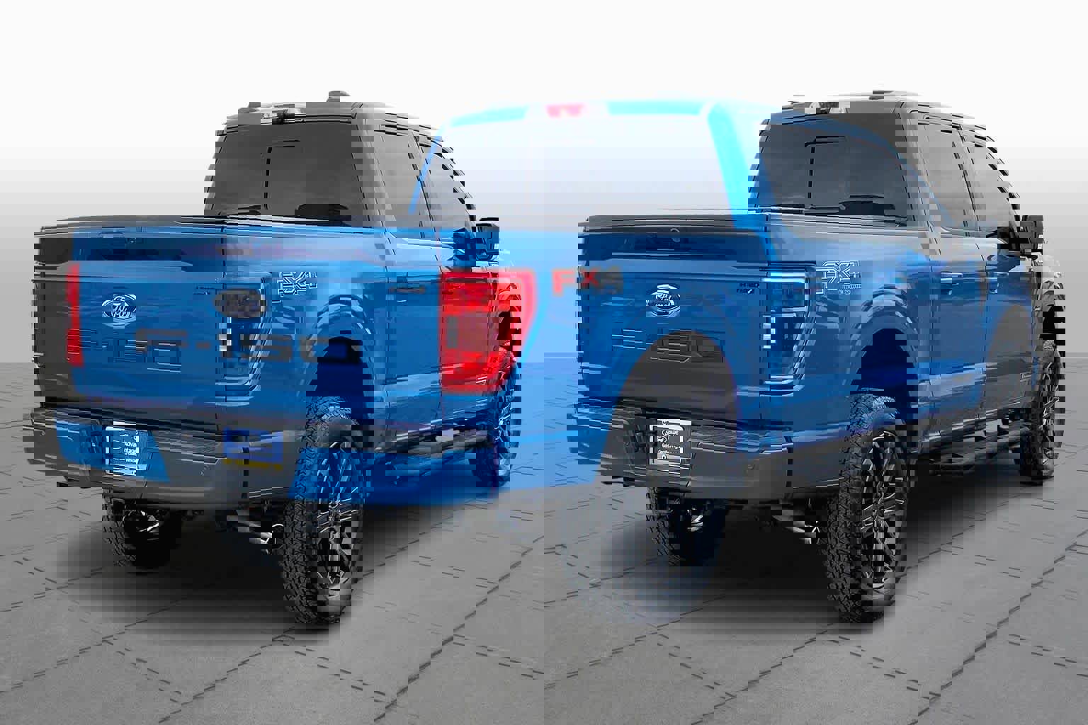 Certified 2021 Ford F150 XLT w/ Equipment Group 302A High image 12