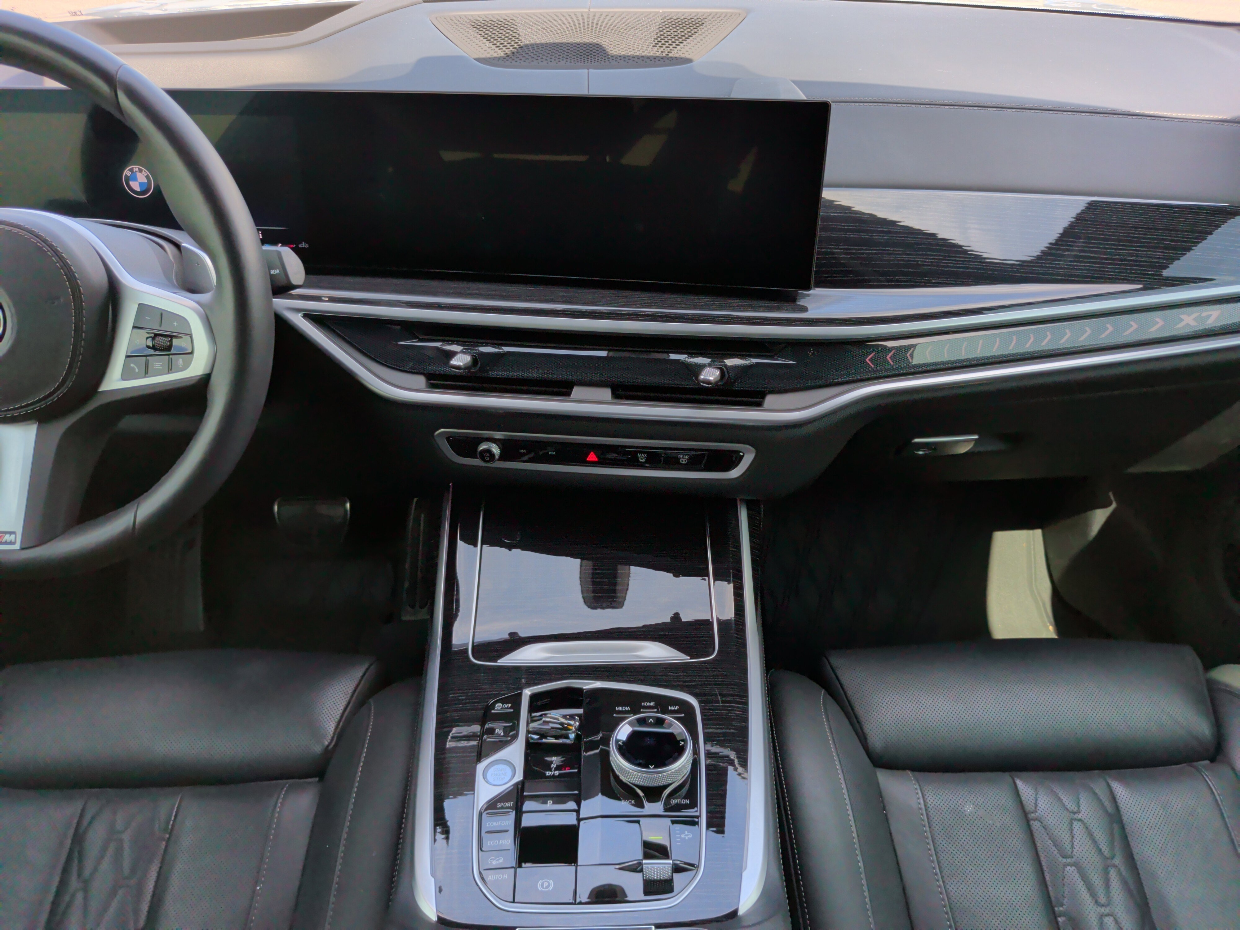 Certified 2025 BMW X7 xDrive40i w/ Executive Package AWD/4WD image 35