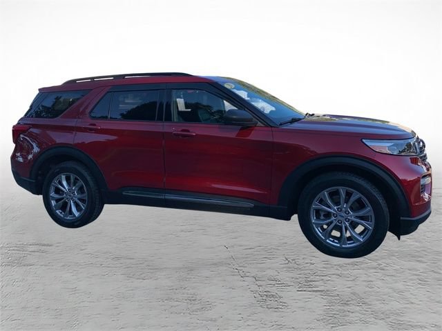 Used 2020 Ford Explorer XLT w/ Equipment Group 202A AWD/4WD image 1
